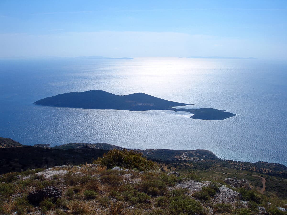 Samos: Boat Tour with BBQ Lunch to Samiopoula